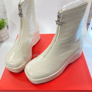 Lisa Says Gah Chloe Boots White Crock Size 8.5 womens